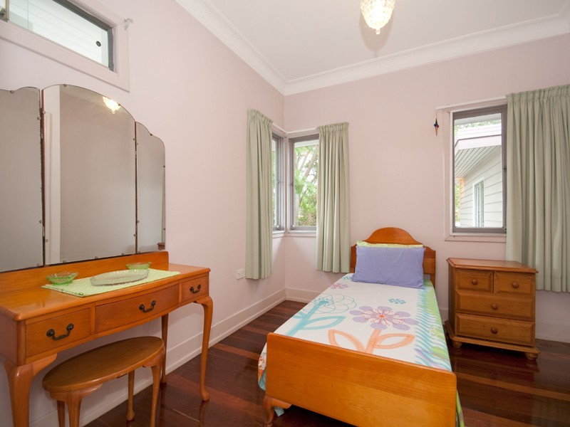 8 Medina Street, Moorooka QLD 4105