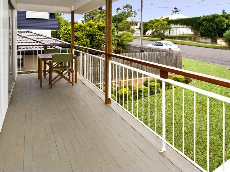 14  Douglas Street, Yeronga QLD 4104