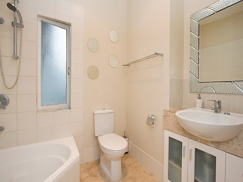 18  Andrew Avenue, Tarragindi QLD 4121