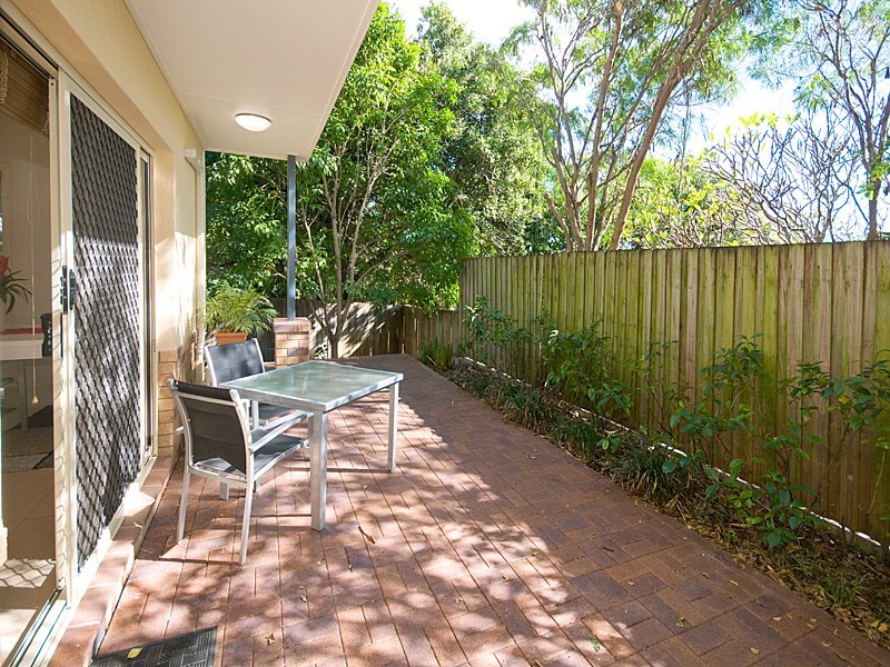 4/235 Ekibin Road East, Tarragindi QLD 4121