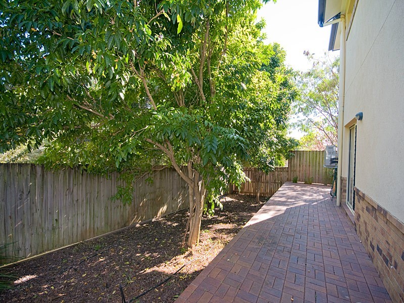 4/235 Ekibin Road East, Tarragindi QLD 4121