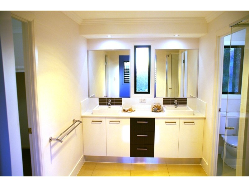 54 Chaucer Street, Moorooka QLD 4105