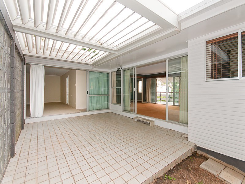4 Dahl Street, Tarragindi QLD 4121