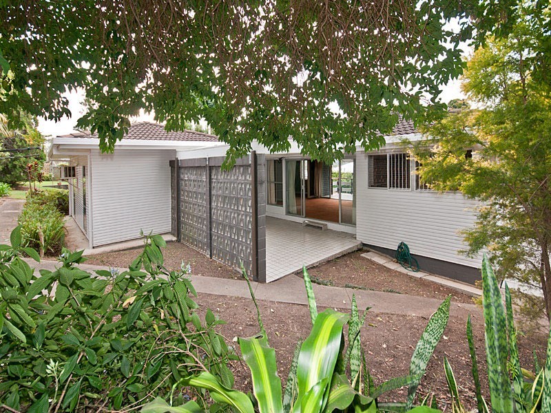 4 Dahl Street, Tarragindi QLD 4121
