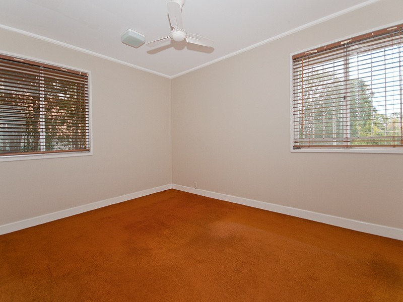 4 Dahl Street, Tarragindi QLD 4121