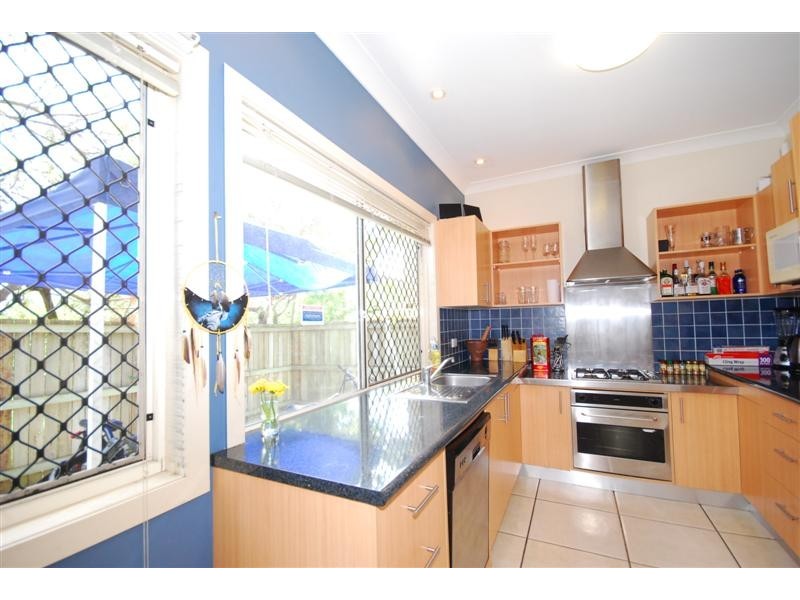 100 Dudley Street, Annerley QLD 4103
