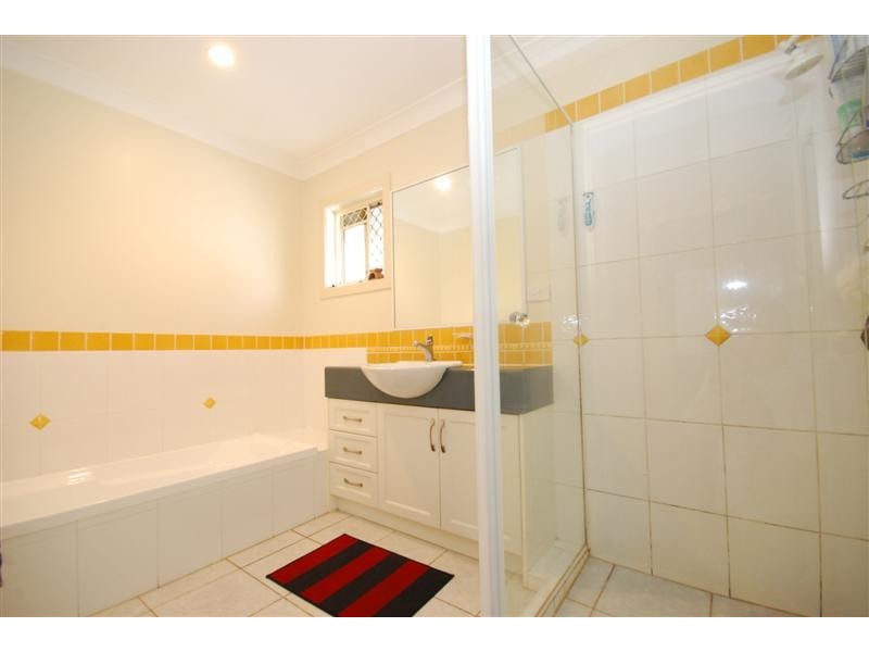 100 Dudley Street, Annerley QLD 4103