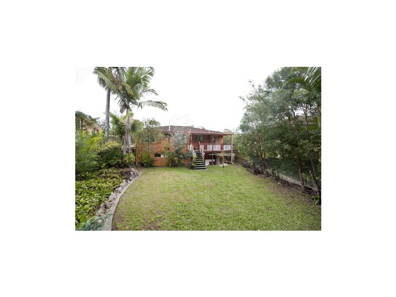 15 Grounds Street, Yeronga QLD 4104