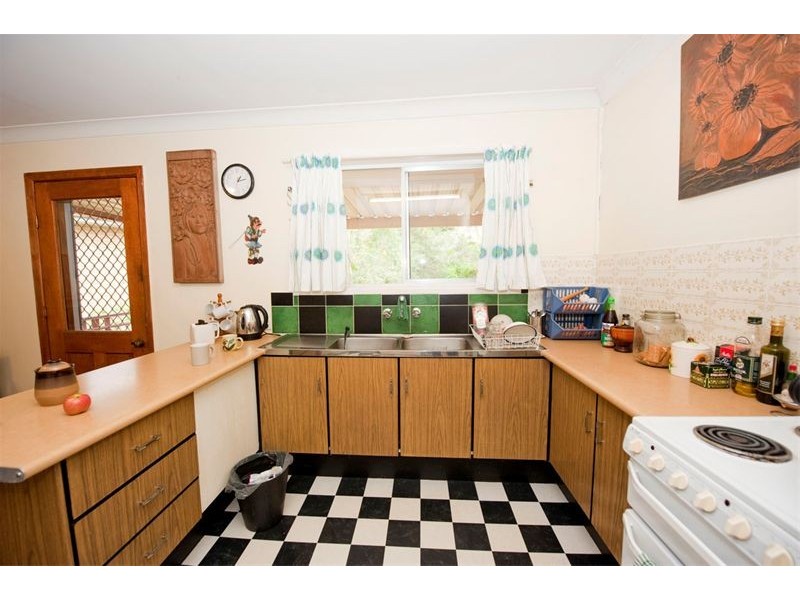 15 Grounds Street, Yeronga QLD 4104