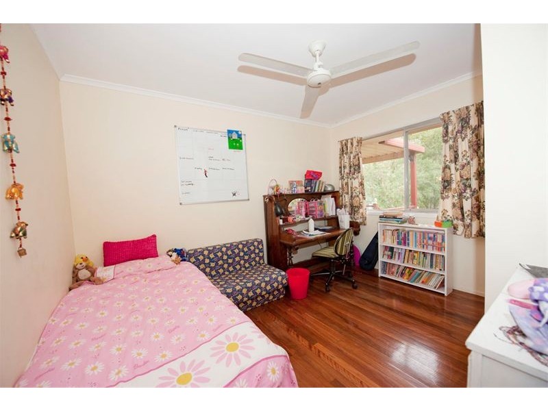 15 Grounds Street, Yeronga QLD 4104