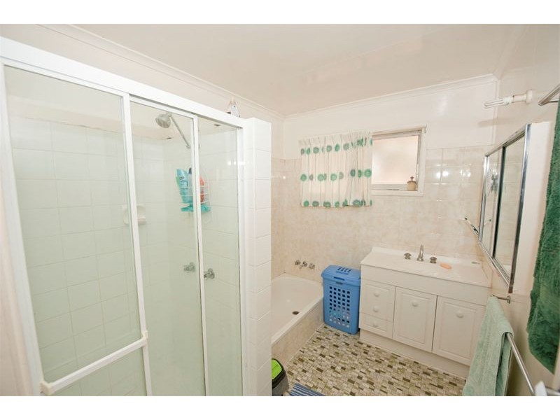 15 Grounds Street, Yeronga QLD 4104