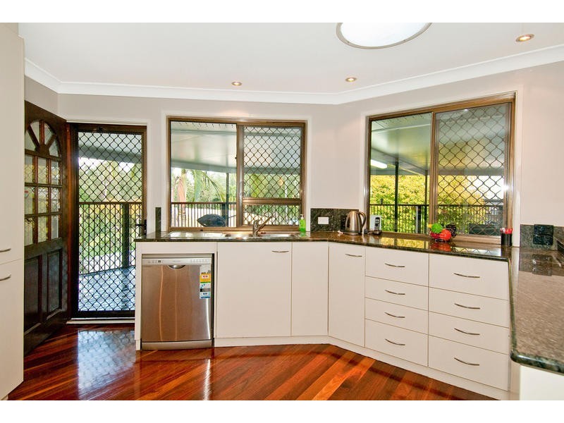 15  Loffs Road, Loganholme QLD 4129