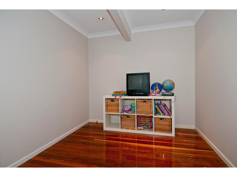 15  Loffs Road, Loganholme QLD 4129