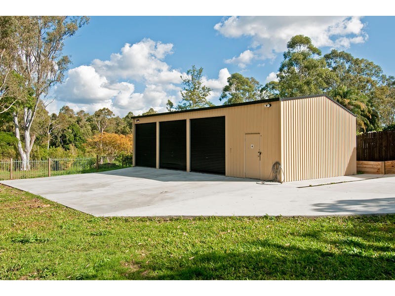 15  Loffs Road, Loganholme QLD 4129