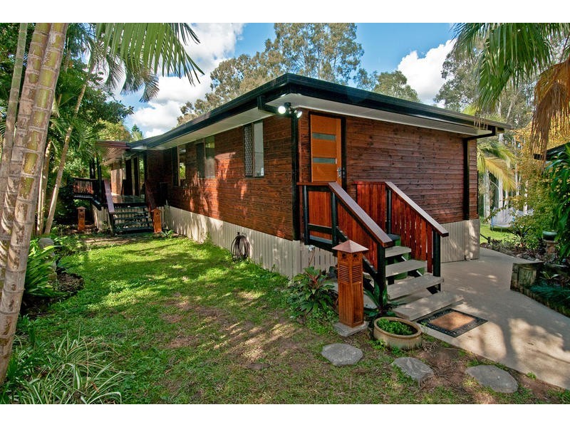 15  Loffs Road, Loganholme QLD 4129