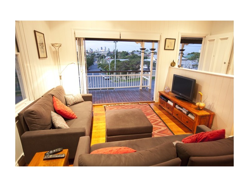 19 Lamington Terrace, Dutton Park QLD 4102