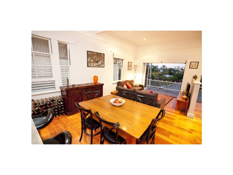 19 Lamington Terrace, Dutton Park QLD 4102