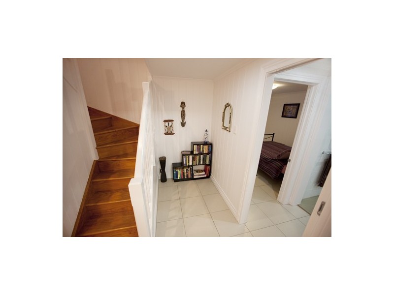 19 Lamington Terrace, Dutton Park QLD 4102