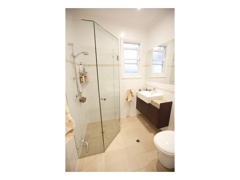 19 Lamington Terrace, Dutton Park QLD 4102