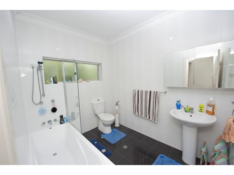 20 Stevens Street, Yeronga QLD 4104