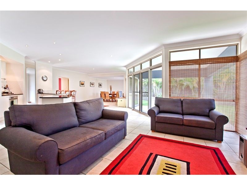 22  Vaucluse Street, Forest Lake QLD 4078