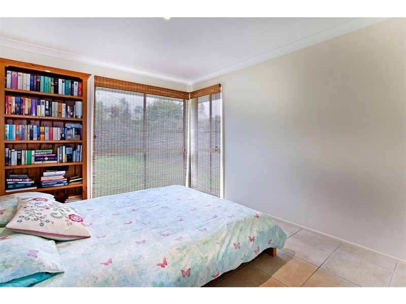 22  Vaucluse Street, Forest Lake QLD 4078