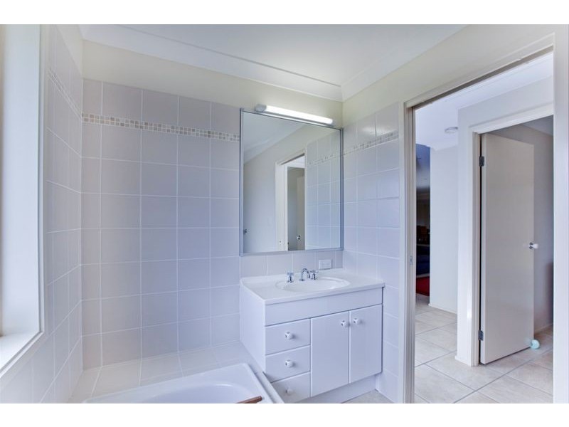 22  Vaucluse Street, Forest Lake QLD 4078