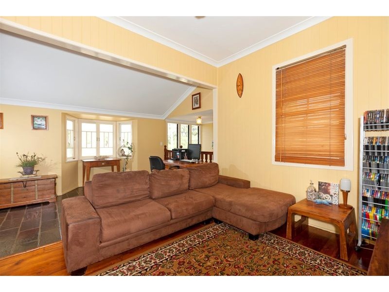 46 Abbotsleigh Street, Holland Park QLD 4121