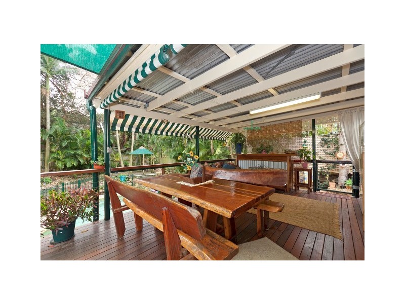 46 Abbotsleigh Street, Holland Park QLD 4121