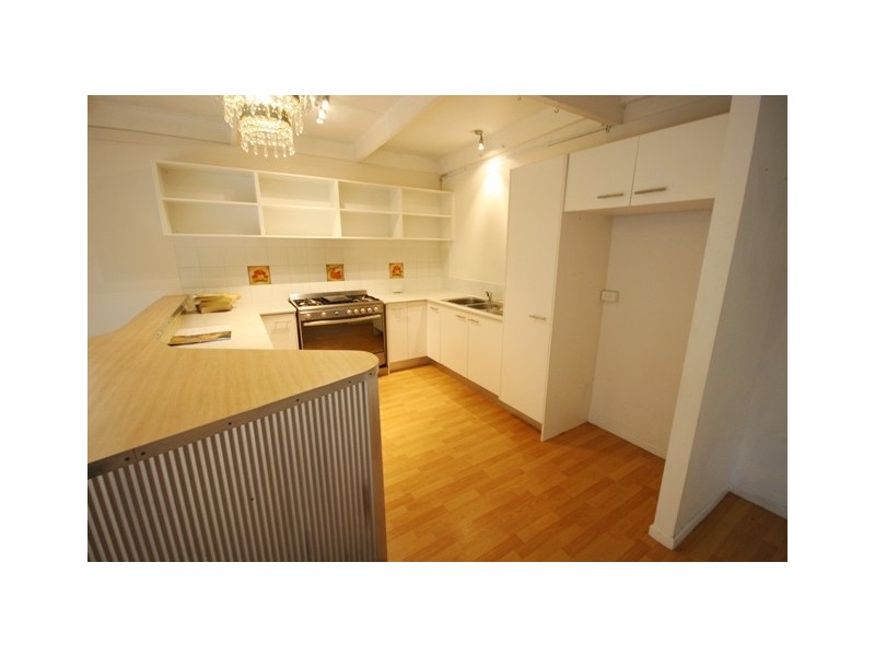 27 Regent Street, Woolloongabba QLD 4102