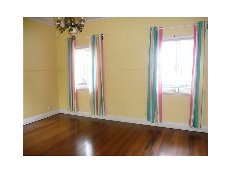 20 Dinmore Street, Moorooka QLD 4105