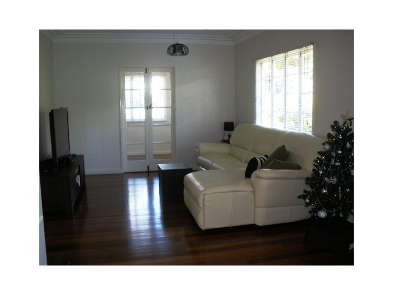 23 Weal Ave, Tarragindi QLD 4121