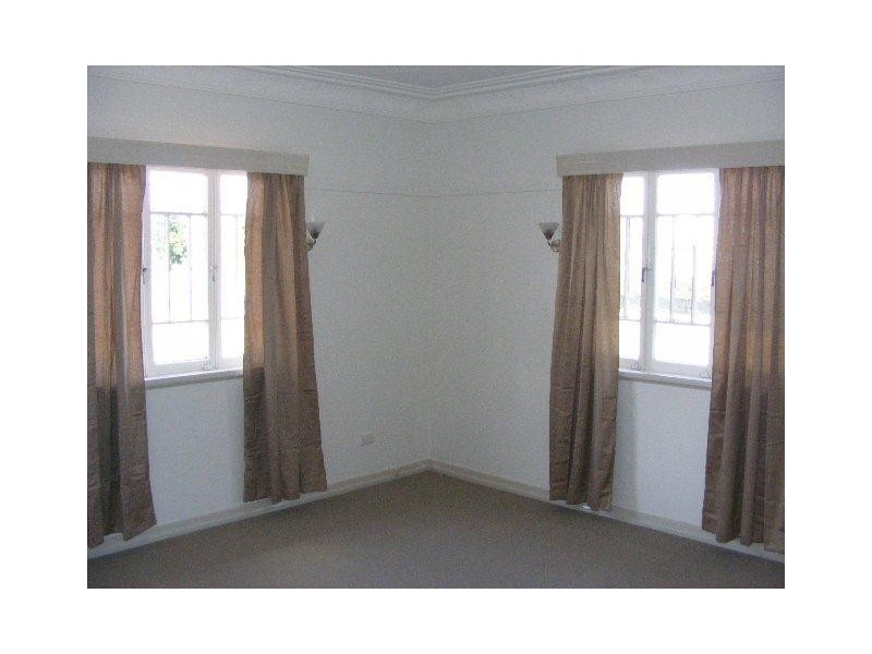 24 Bale Street, Rocklea QLD 4106