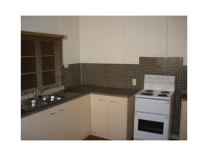 92 Marshall Road, Rocklea QLD 4106
