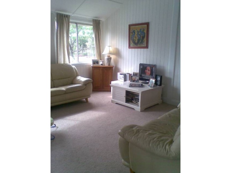 13 Archibald Street, Fairfield QLD 4103