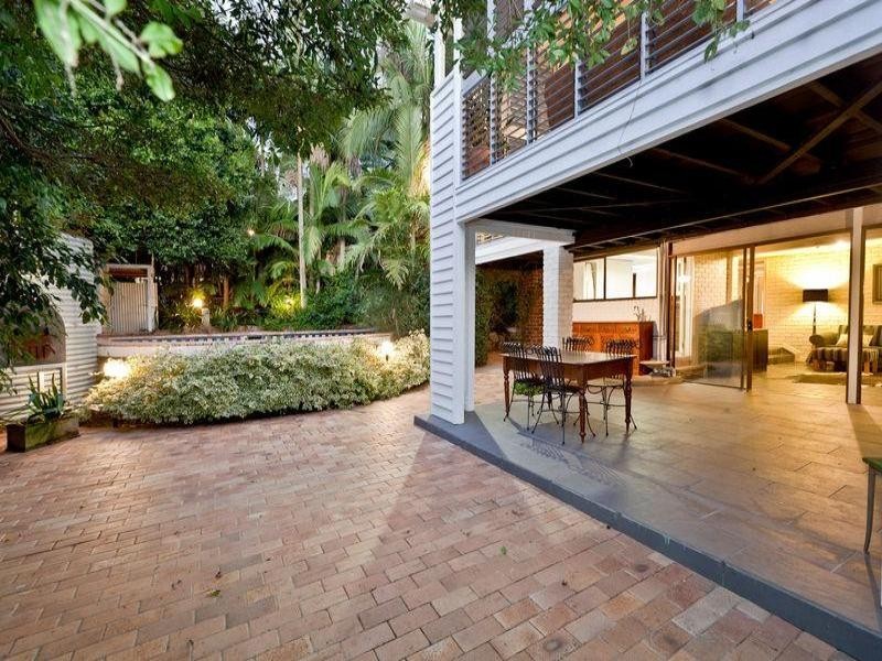 4  Delville Avenue, Moorooka QLD 4105