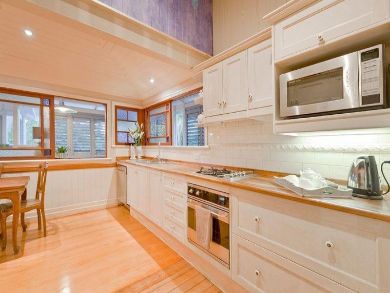 4  Delville Avenue, Moorooka QLD 4105