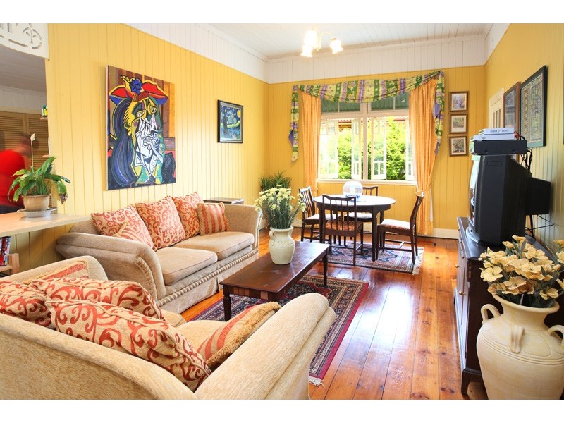 152 Fairfield Road,, Fairfield QLD 4103