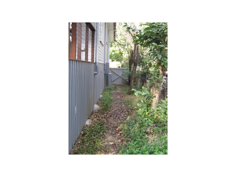 79 Vale Street, Moorooka QLD 4105