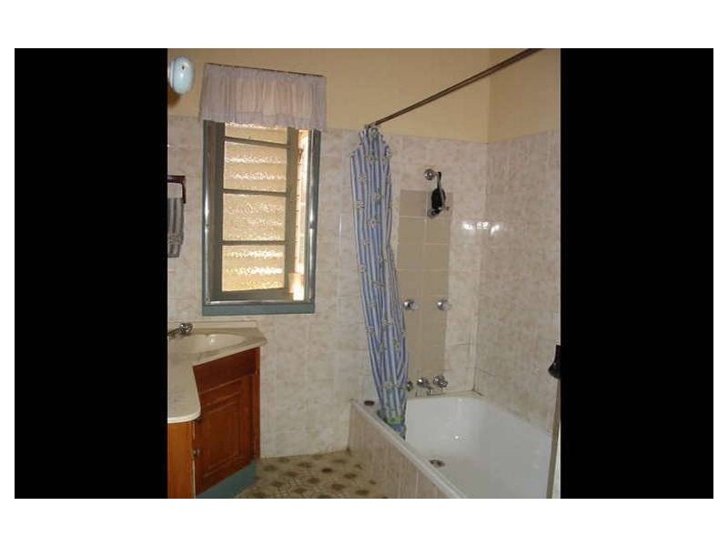 96 Ainsworth Street, Salisbury QLD 4107