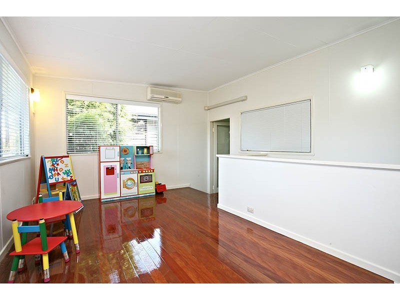 8 Fincastle Street, Moorooka QLD 4105