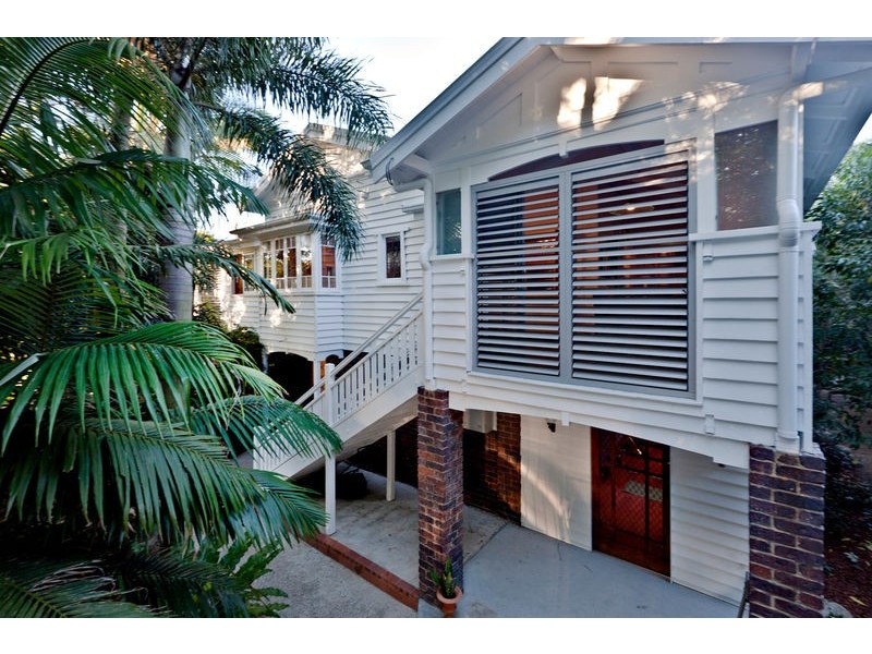 4 Delville Avenue, Moorooka QLD 4105