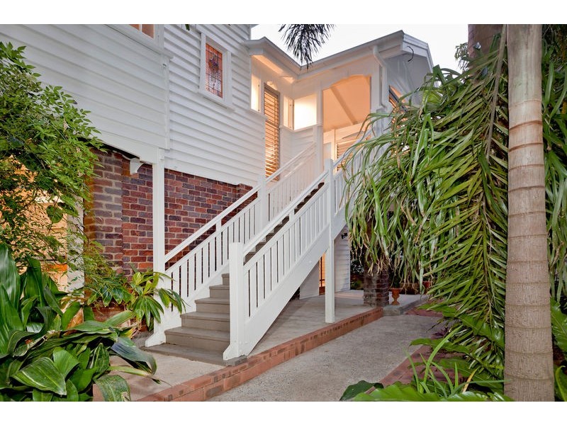 4 Delville Avenue, Moorooka QLD 4105