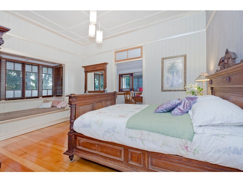 4 Delville Avenue, Moorooka QLD 4105