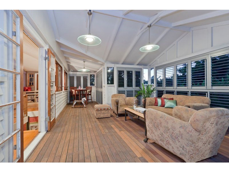 4 Delville Avenue, Moorooka QLD 4105