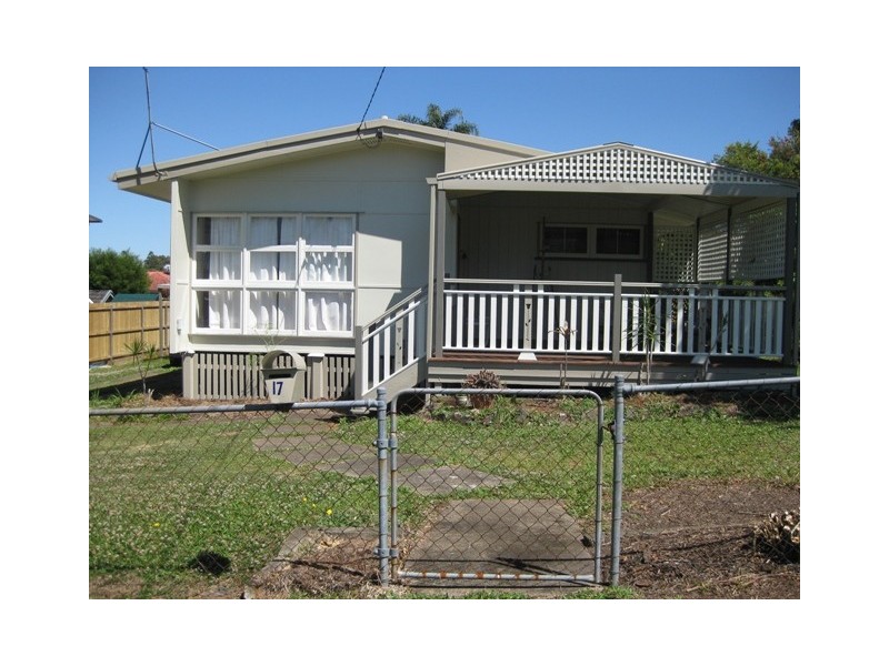 17 Courtland Street, Salisbury QLD 4107