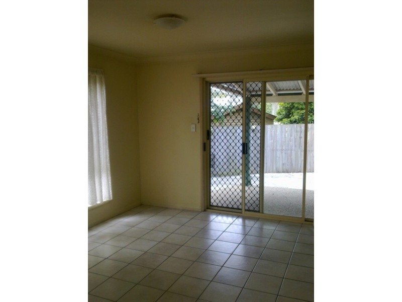 1/8  Koala Road, Moorooka QLD 4105