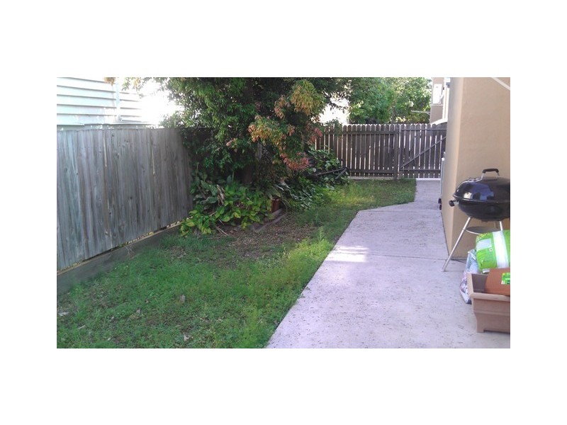 1/125 Chaucer Street, Moorooka QLD 4105