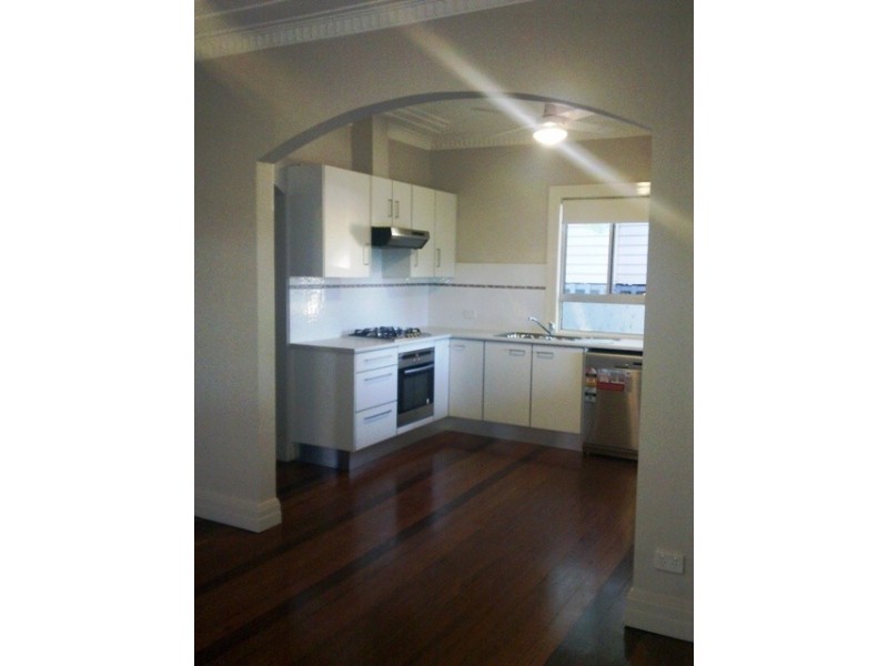 63 Goodwin Terrace, Moorooka QLD 4105