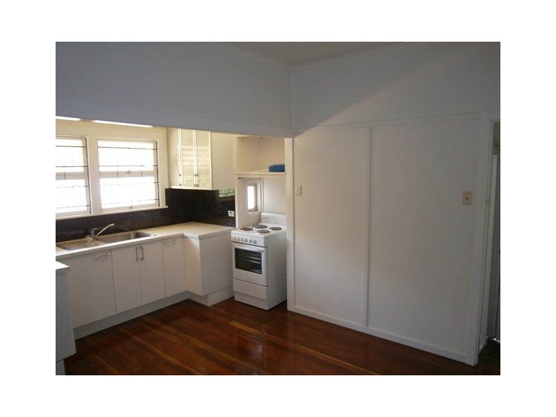 35 Nettleton Crescent, Moorooka QLD 4105